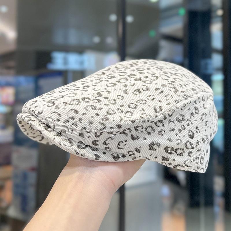

American retro leopard print forward hat spring and summer versatile face little beret street cool anti-wearing cap Adjustable (54-59) білий