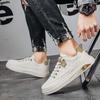 New Men's Classic Four Seasons Fashion Low Top Skateboarding Shoes Comfortable Soft Sole Basketball  Sneakers