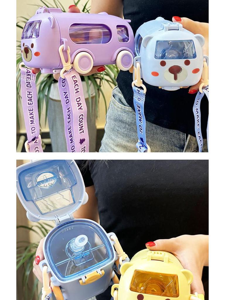 High-Capacity Children's Pop-Up Straw Water Cup - Portable Baby Bus Design