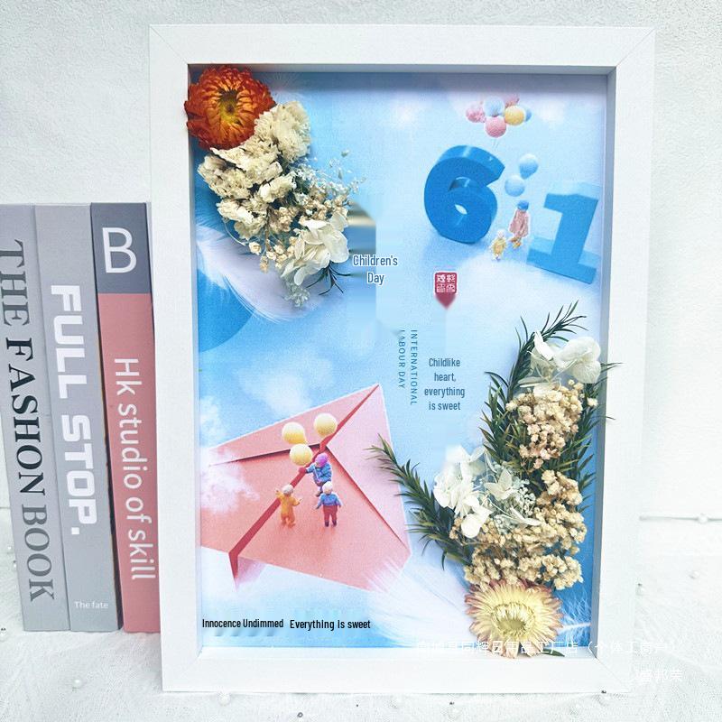 Handmade A4 Photo Frame with Dried Flowers - DIY Kit for Wall Decoration or Valentine's Day Gift