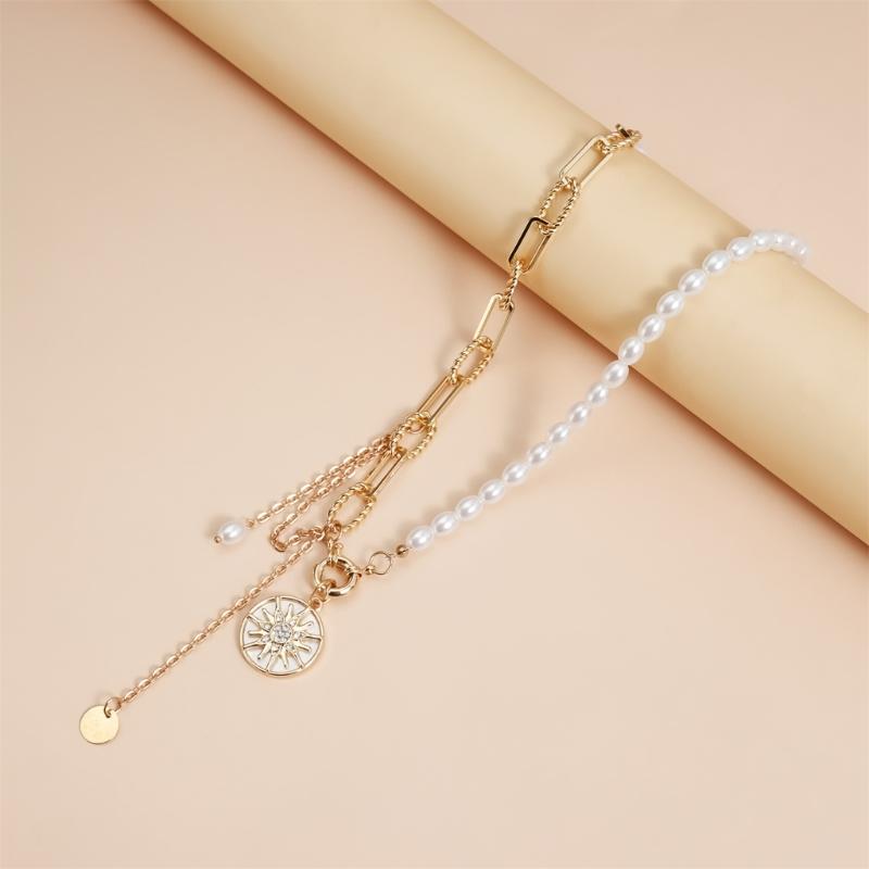 Retro Star Charm Adjustable Chain Necklace Featuring Mixed Materials Pearls Accents Trendy Layering Statement Pieces