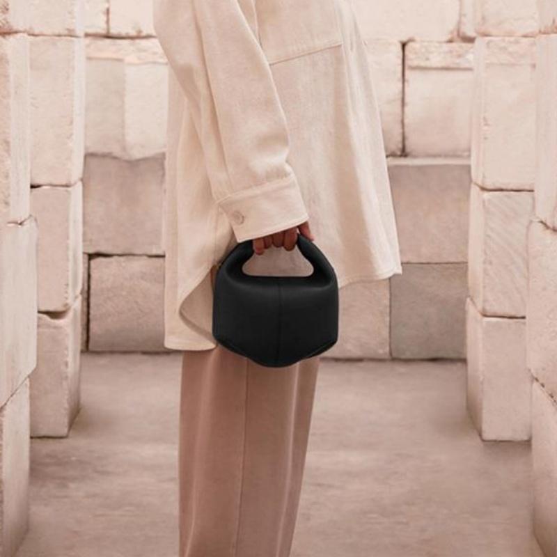 Europeisk amerikansk retro håndveske for kvinner 2024 vår og sommer New Lady Bøtteveske Høykvalitets PU tøyveske Kan håndholdt crossbody og enkelt skulder