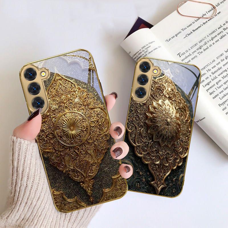 Golden Classical Emblem For Samsung Galaxy S20 FE S21 S22 S23 Plus S24 Ultra S25Ultra S21+ S9+ S22Plus Golden glass phone case