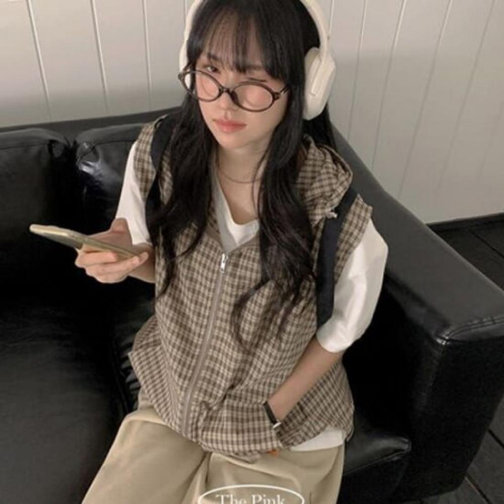 The Pink Check Anorak Hood String Zip Up Vest