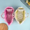 Handgezogener Korb Puppenhaus Zubehör Niedliches Design Passt für Puppen unter 35cm Verkleidungsspielzeug Geschenk für Kleine Mädchen