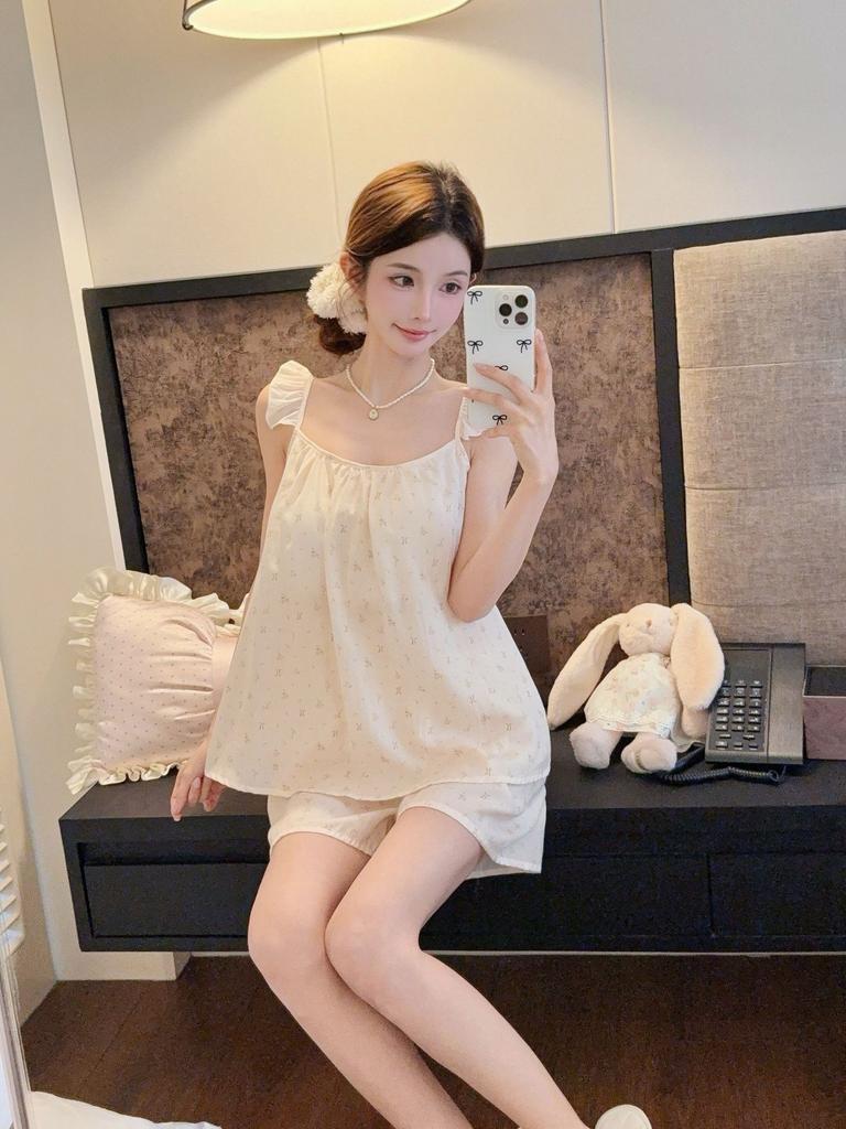 Summer new Tencel polka dot pajamas women's chest pad thin suspenders shorts set sweet wood lyocell girl home