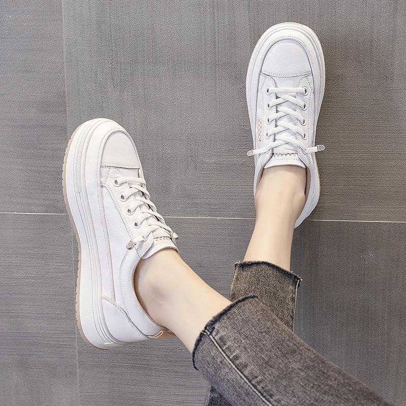 Valódi marhabőr női alkalmi cipők – 2025 tavaszi/őszi divatos fehér cipők