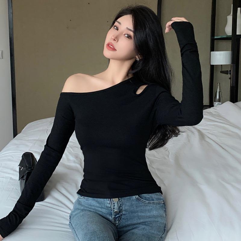 Módní pletené tričko s dlouhým rukávem odhalující ramena Jaro Podzim Černé Asymetrický límec Krátké Vnitřní Ležérní Trička Elegantní Základní Slim Fit Oblečení