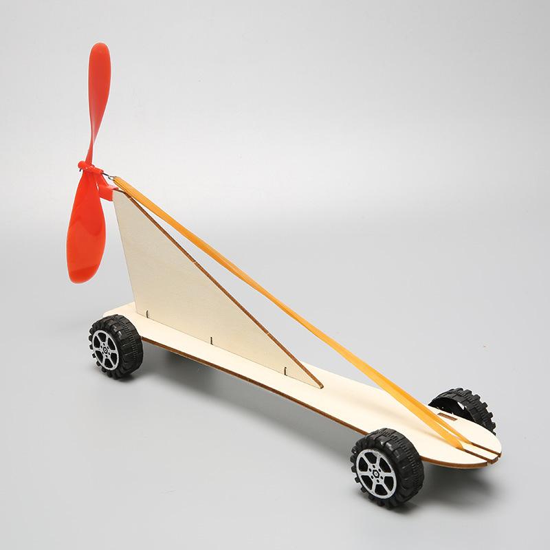 Wooden Rubber Band Wind Car Rubber Band Power Car Technology Small Production Invention DIY Manual Class Assembly Teaching Aids