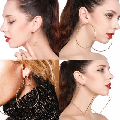 Accessoires, personalisierte vielseitige Straßenauktions-Ohrringe, geometrische übertriebene hohle Ohrringe, Ohrringe, ein Stück wird im Namen anderer versendet.
