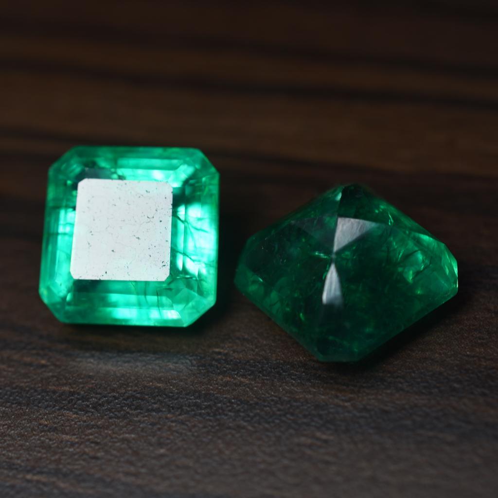 Emerald Cut Natural Emerald Green 19.67 Ct CERTIFIED Loose Gemstone S-1564