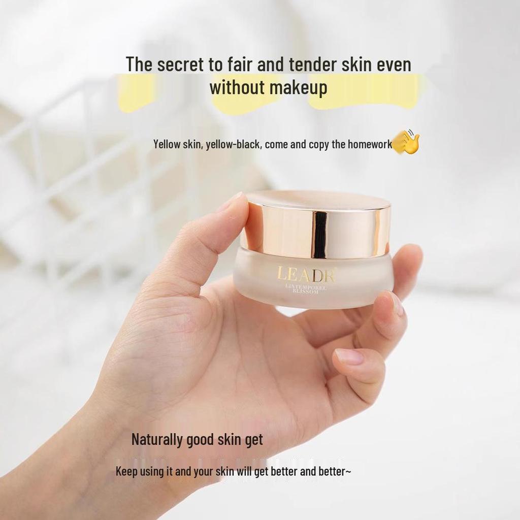 LEADR Goddess Hydrating Face Cream for Women - Moisturizing & Concealing Nude Look, Relieves Dryness for Autumn & Winter.