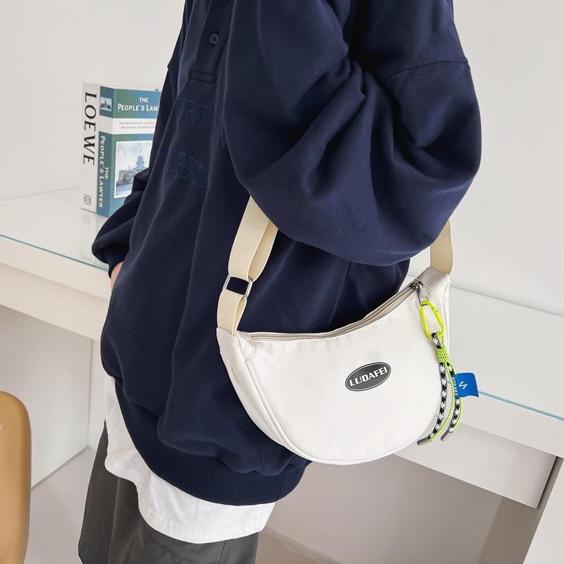 Nylon Casual Crossbody Bag With Zipper Closure For Daily Use