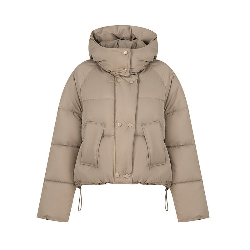 Dámská krátká teplá bunda s kapucí a velkou kapsou