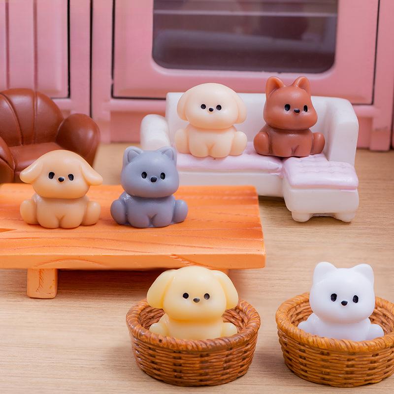 Micro Landscape Decoration Cute Dog Animal Resin Crafts Office Desktop Car Decoration Decoration