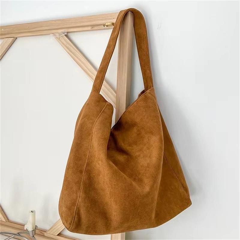 

Women Large Capacity Shoulder Bag Suede Trendy Bag Fashion All-Match Bag for Daily Office Use Solid Color Handbag