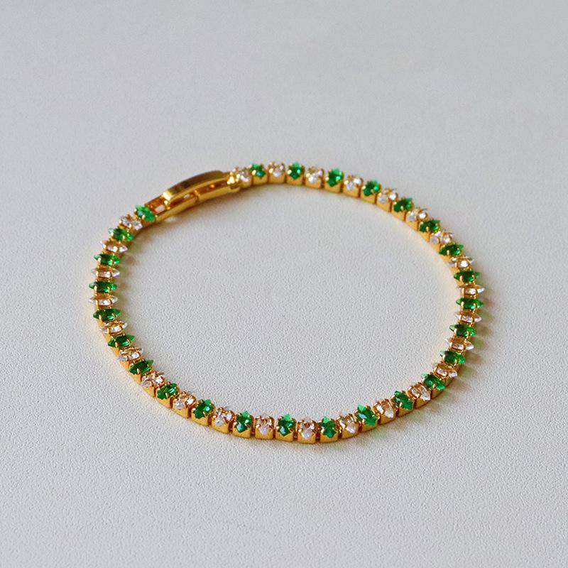 

Элегантный роскошный квадратный браслет с цирконами с универсальной часовой застежкой для женщин