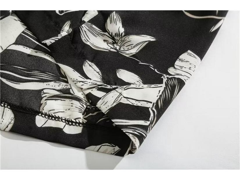 Unisex Avocado Green Hawaiian Short-Sleeve Shirt - Summer Casual Style