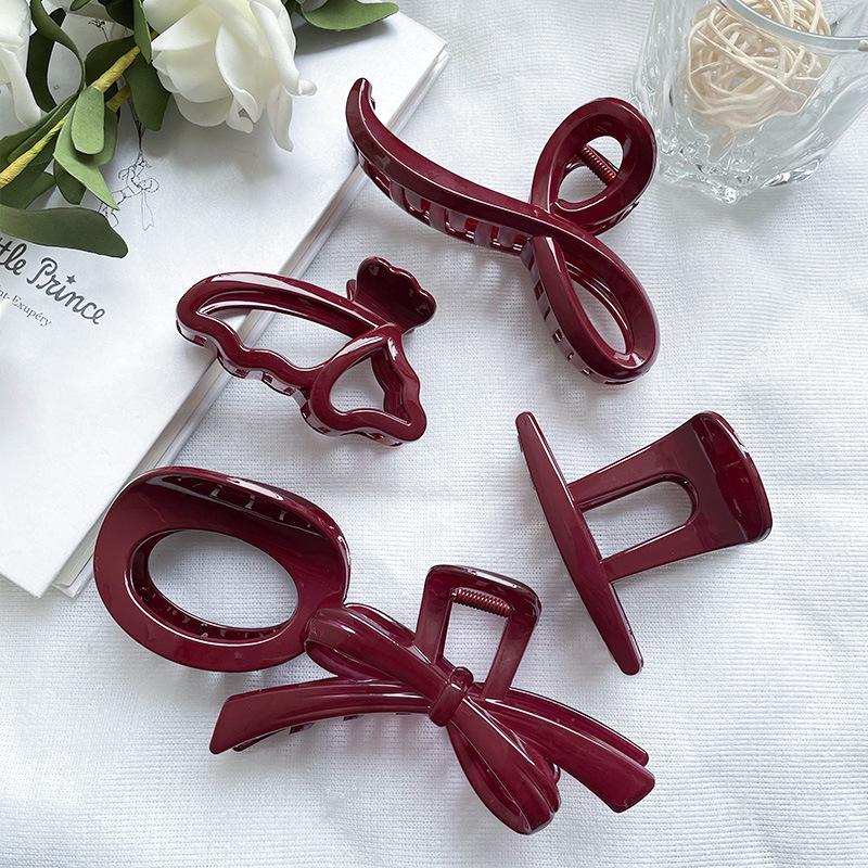 Acrylic Geometric Red Hair Claw for Women, Hair Styling Claw, Shark Clip, Back of Head Hair Accessory, Hairpin