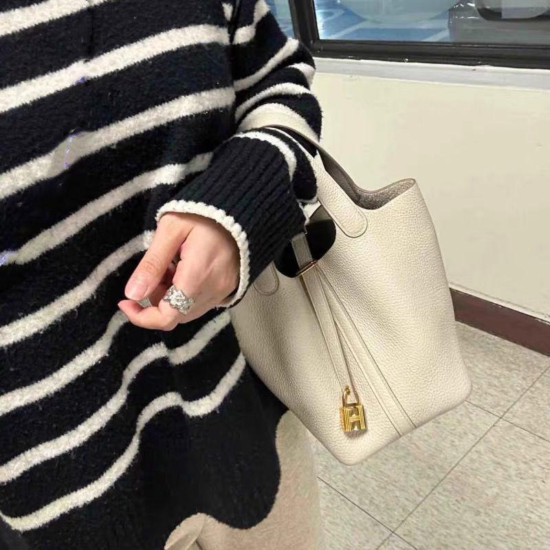 Универсальная вместительная модная сумка-ведро Осень/Зима 2025