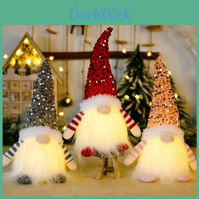 Funkelnde Weihnachtsdekoration mit Lichtern Festliche Rudolph Plüschpuppe für Feiertagsfreude