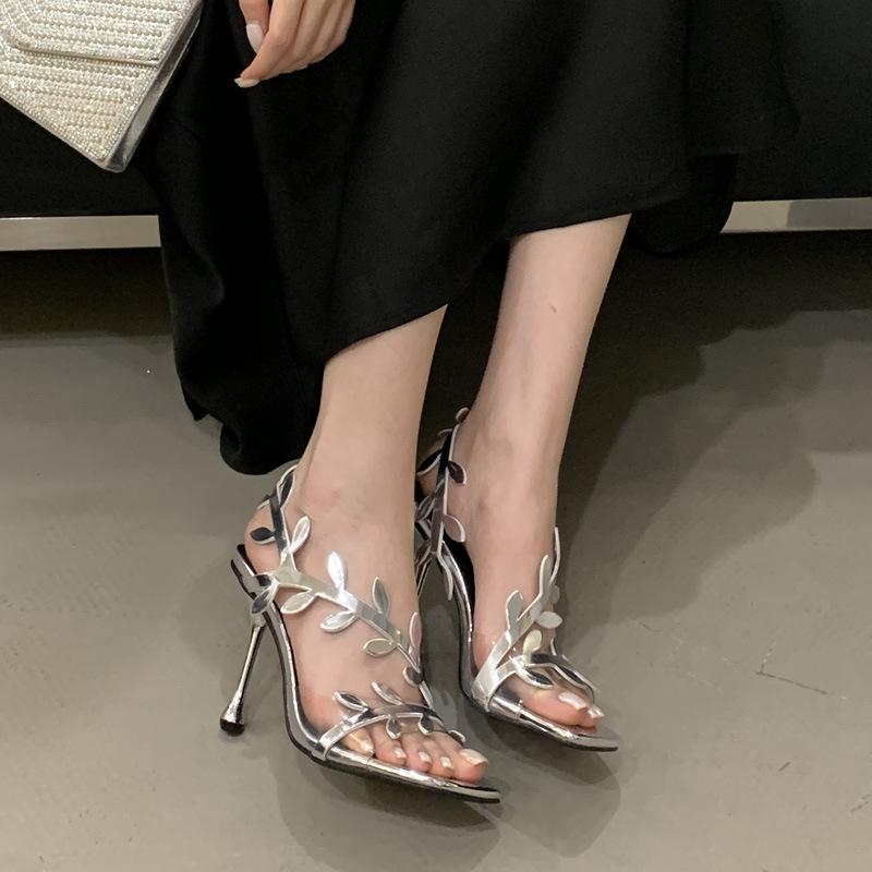 Sommer High Heels Sommer neue Mode Wort mit Mode Blatt Blume Damen Sandalen