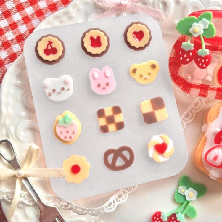 Easy to Clean Silicone Mold for Crafting Dripping Glue Crafts Mold Jewelry Mold for Jewelry Making and Artistic Projects