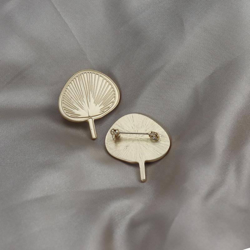 Fan Brooch Fan Collar Pin Clothing Accessories Pin Badge