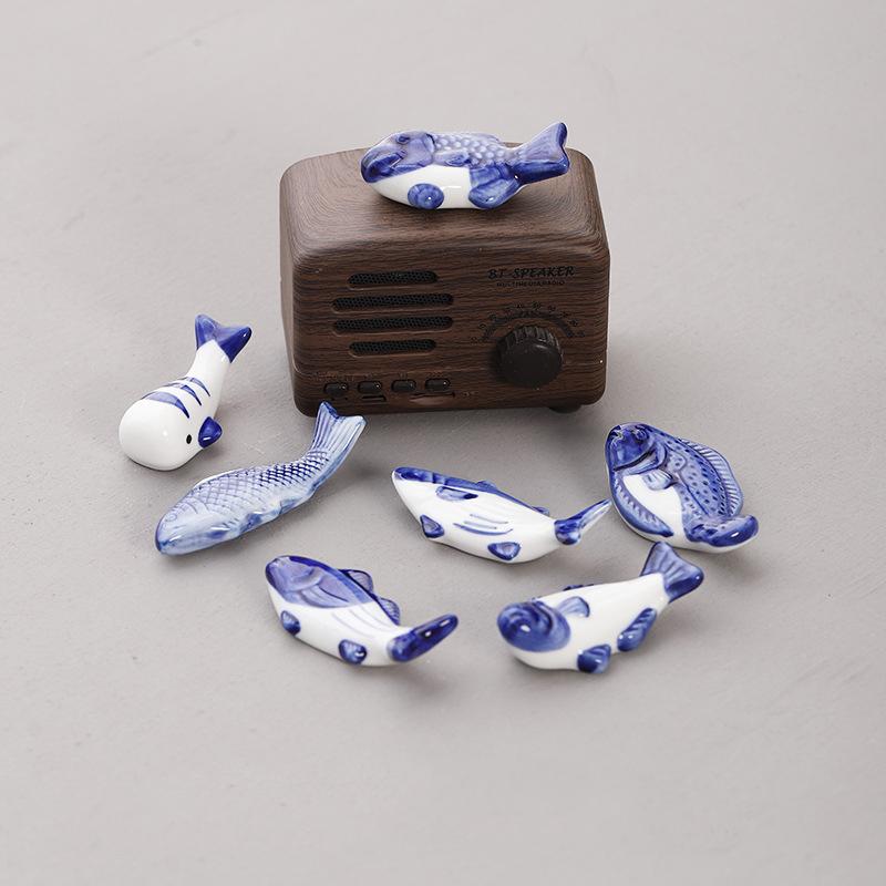 Cute Little Fish Ceramic Solid Chopstick Holder for Japanese Restaurants, Spoons, Fork Racks, Ceramic Rest Kitchen Utensils