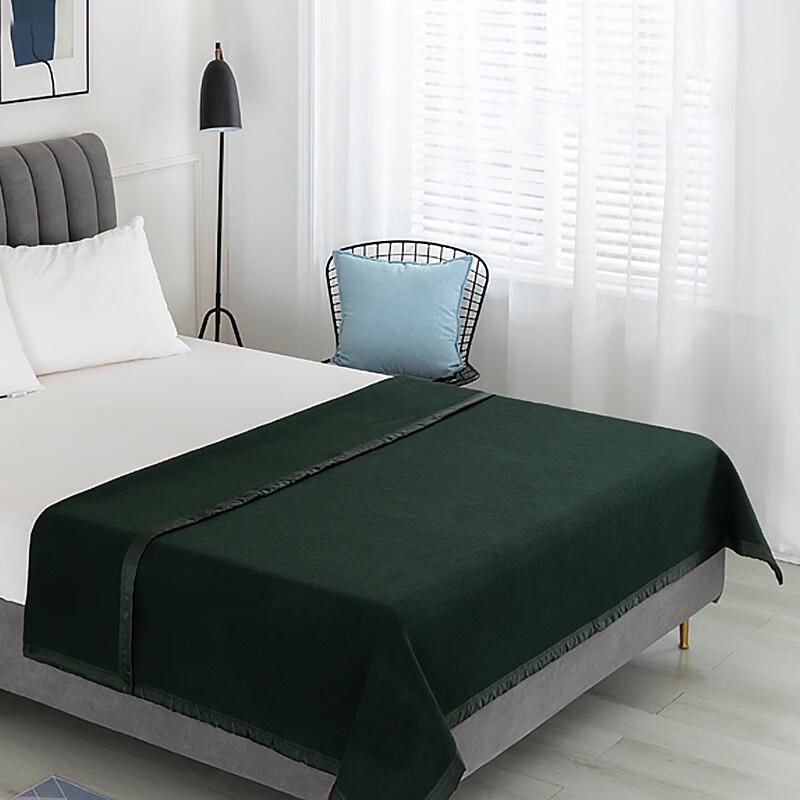 Thick Dark Green Portable Cotton Blanket