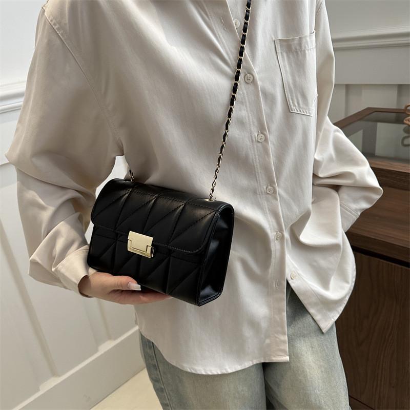 Stylish Spring Collection Women's Casual Shoulder Bag Elegant Small Square Design