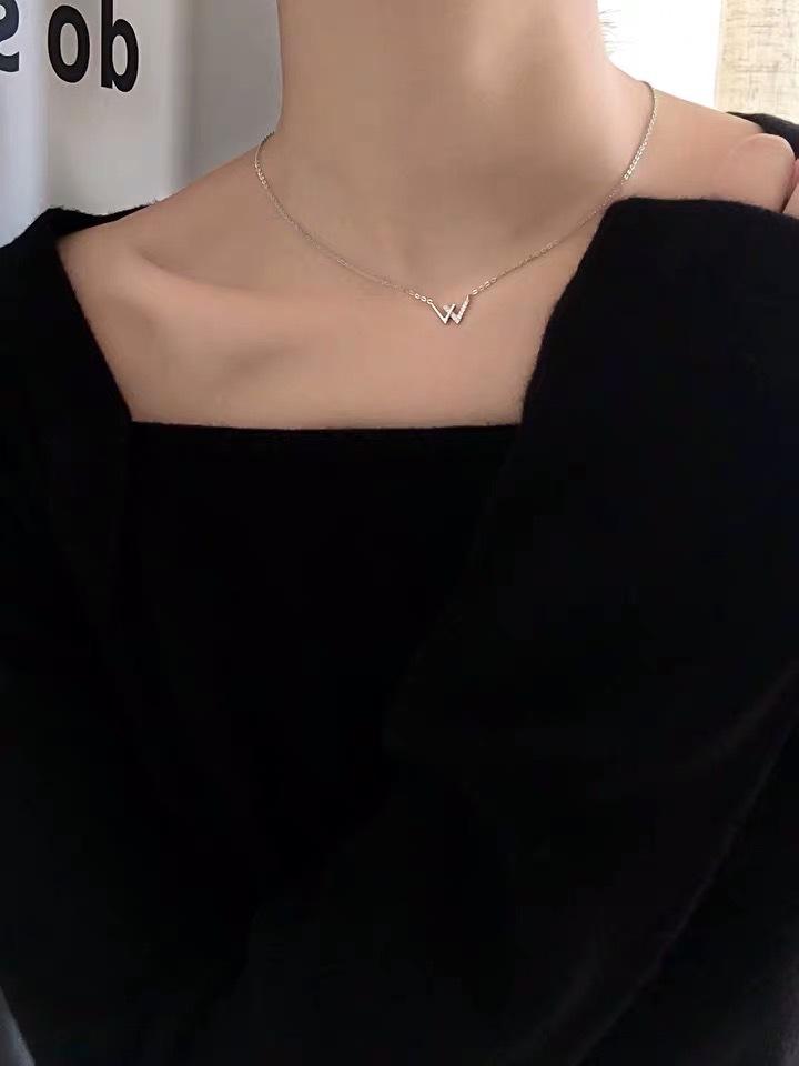 S925 Sterling Silver Geometric W Necklace - Korean Style, Simple Fashion for Best Friends