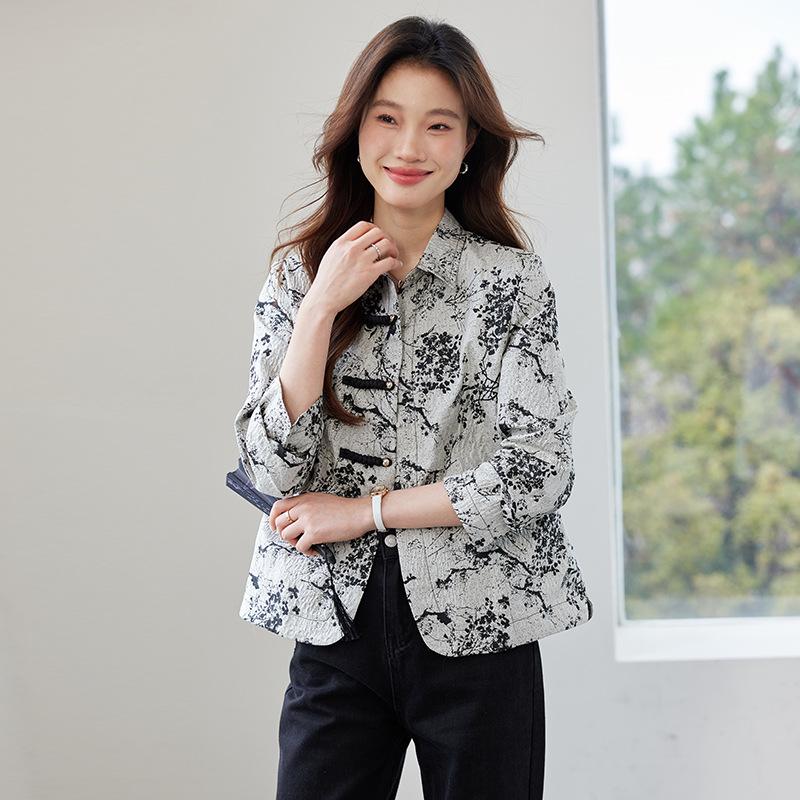 

Женское жаккардовое пальто с застежкой-лягушкой, 2025: Новая мода весна/осень, топ в китайском национальном стиле M