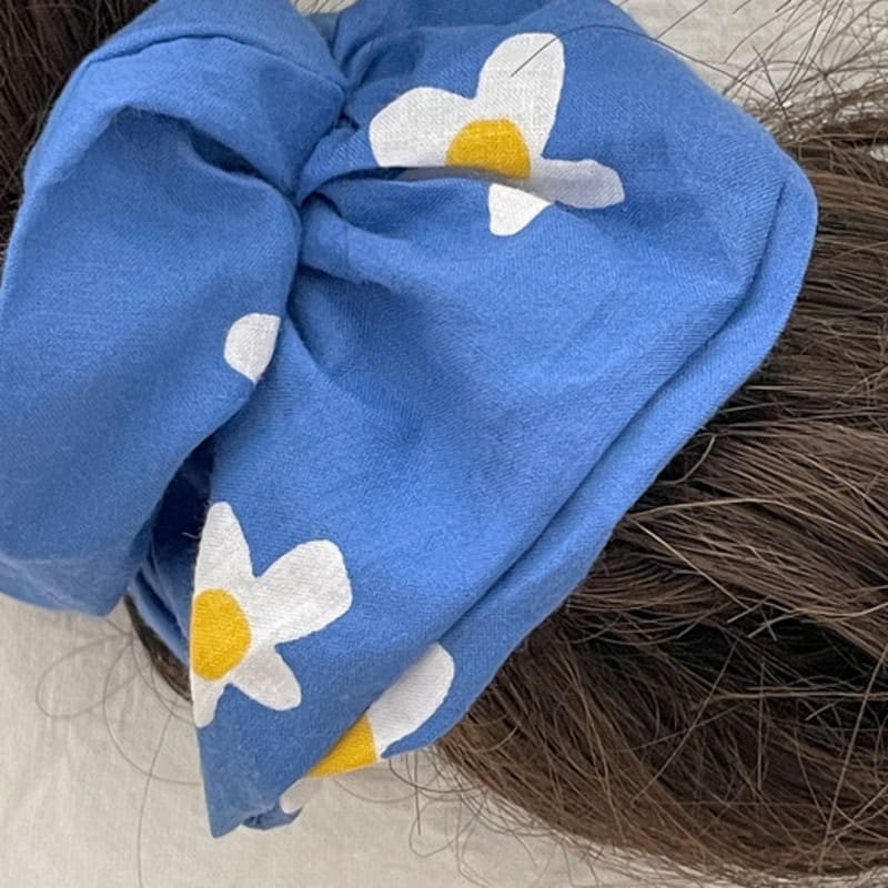 OUI SAY YES! Daisy Scrunchie_Hair264