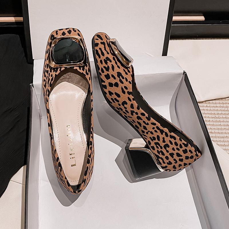 Marime Plus 35 -43 Femei Imprimeu Leopard Toc Gros Pompi Toc Med Toe Pătrat Moda Cataramă Office Lady Pantofi din piele Pantofi cu slip On