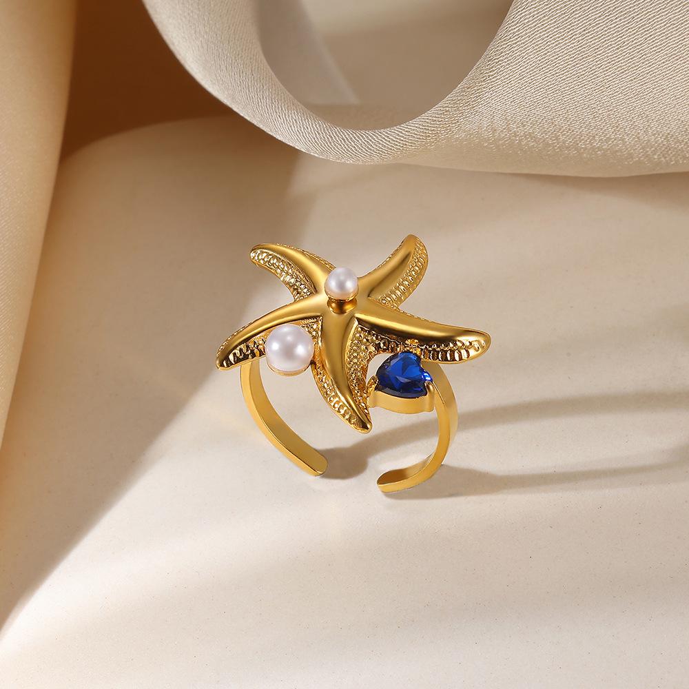 Luxurious Exaggerated Titanium Steel Star Heart Ring for Women