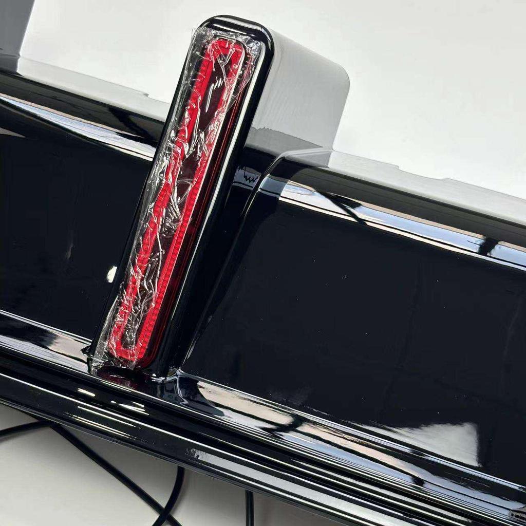 BMW 3 Series G20/G28 Rear Diffuser Lip Kit (2019+) - Vertical Light Rear Lip Replacement.