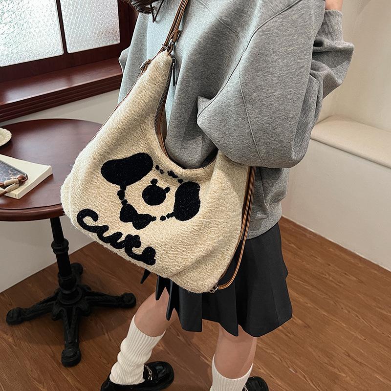 

Сумка-тоут с вышивкой в японском стиле, модная осенне-зимняя плюшевая женская сумка большой вместимости, шерстяная сумка, переносная косая сумка через плечо 33*15*30 хаки