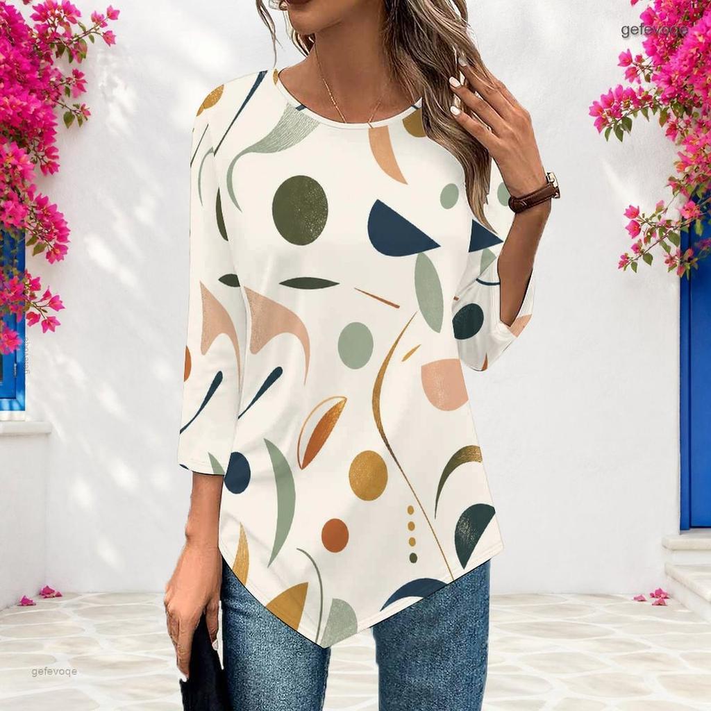 Women Plus Size Round Neck Three Quarter Sleeve Abstract Printed Pointed Hem Blouse