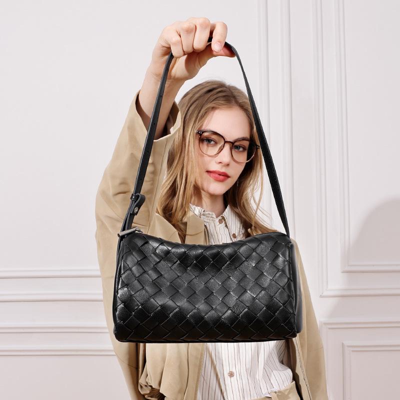 Simple and Versatile Hand-held Pillow Bag, Commuting Single-shoulder Bag, Crossbody Bag Casually