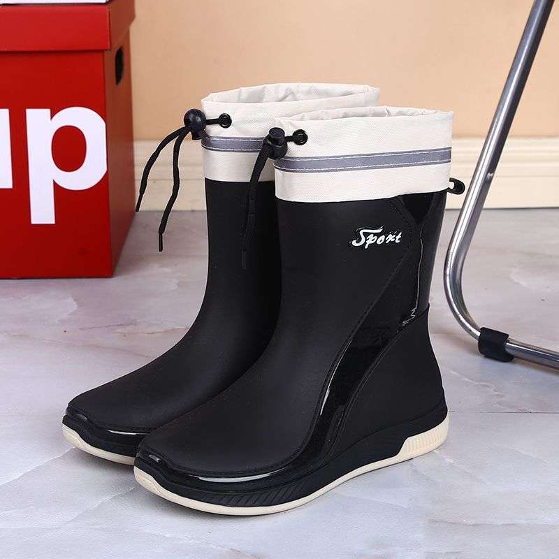 2025 New Rain Shoes Women's Fashion Wear Non-slip Foreign Style Medium and High Tube Water Shoes Adult Soft-soled Long Rain Boots