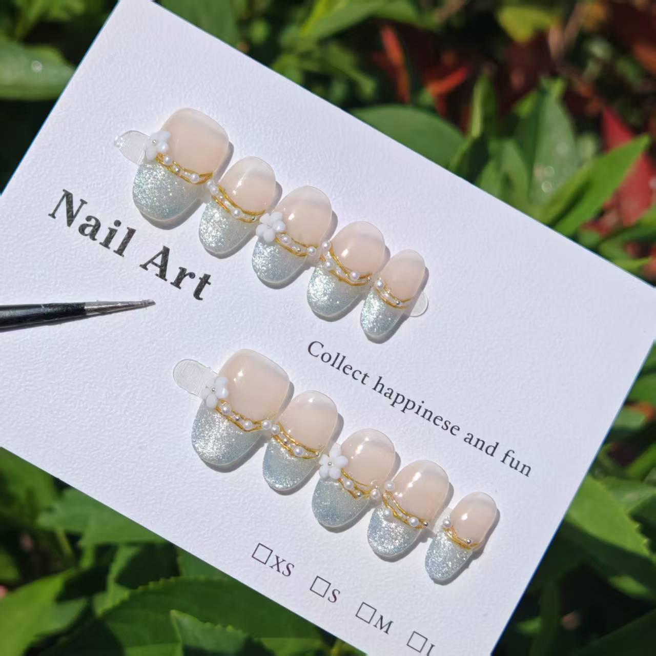 

Spring 2025 Style Cat Eye Solid Color Floral False Nails - Pure Handmade, Long-Lasting Wearable Nail Art Small S