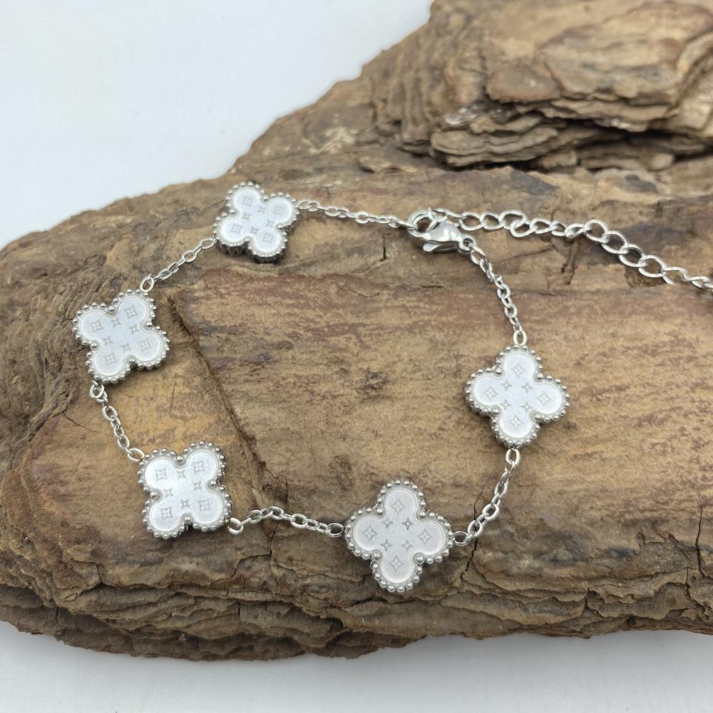 

Классический браслет «Четырехлистный цветок» 13 мм, титановая сталь, узор «маленький цветок», женский браслет «клевер» малого размера