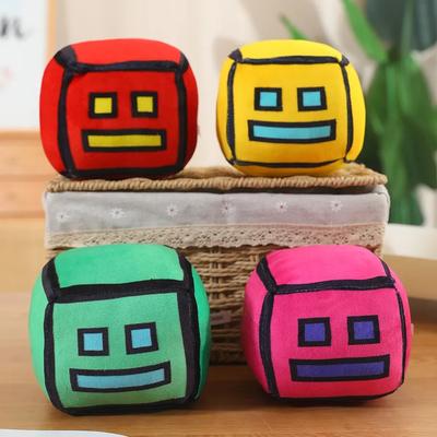 Geometry Dash Kocka Plyšové Hračky Vypchatá Plyšová Bábika Malý Vankúš Štvorcová Prívesok Hra Roztomilé Deti Fanúšikovia Kolekcia Narodeninový Darček 12CM