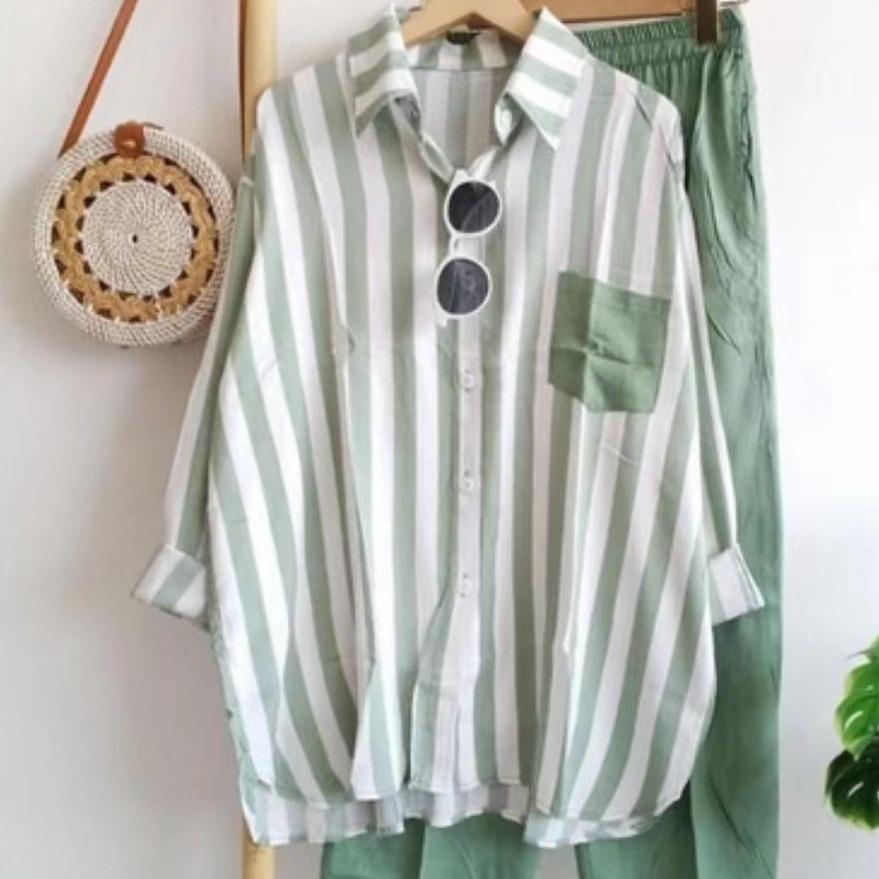 Summer 2023 Striped Casual Women's Set: Loose, Slimming, Comfortable Fashion.