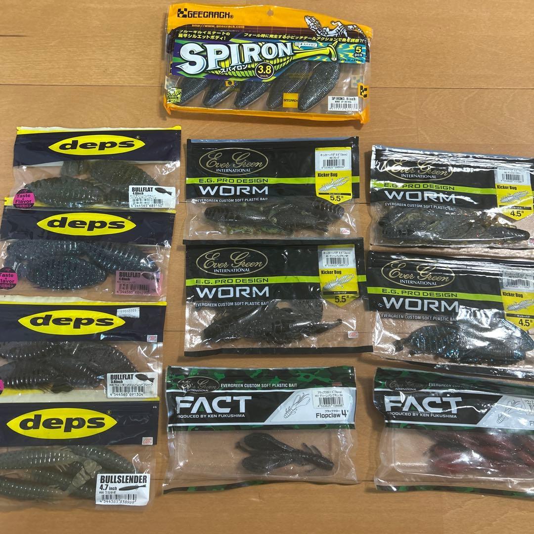 Used Bass fishing deps soft lure set 5 types