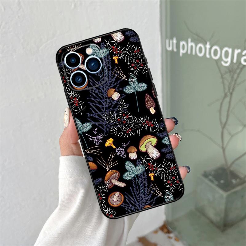 Mushroom Forest Case For iPhone 16 15 11 12 13 14 Pro Max Plus XS X XR 12 13 Mini Back Cover