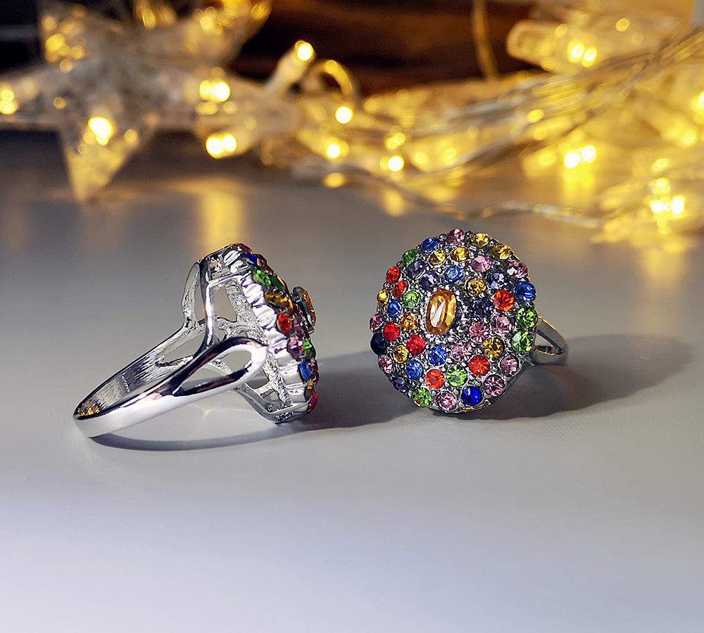 Rongyu Starry Night Dazzling Ring: European & American Style Colored Diamond Flower Ring