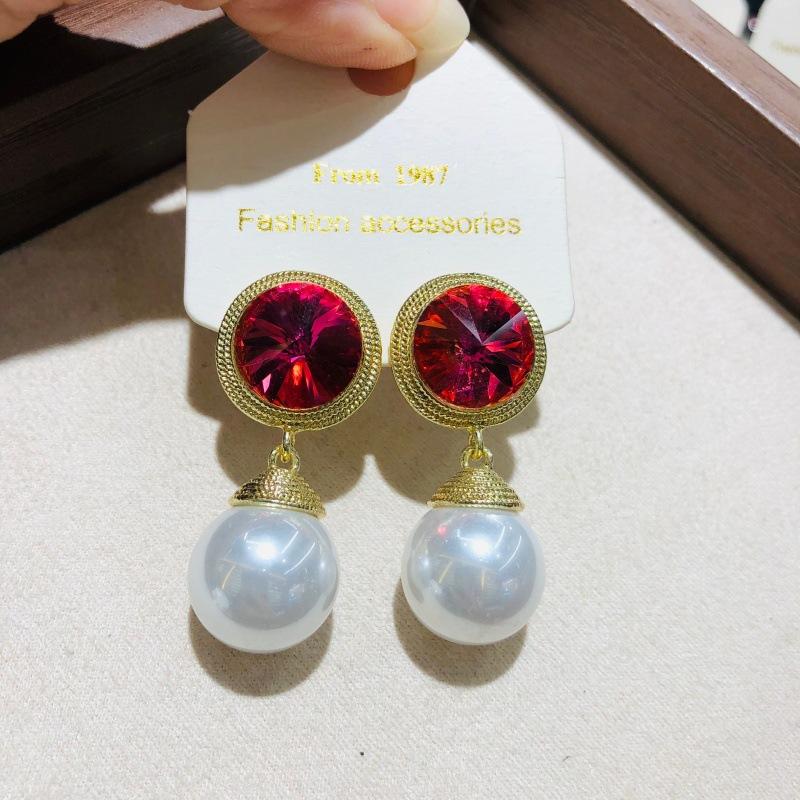 Diamond-inlaid Round Water Drop Light Luxury Jewelry Sets Women Pearl Earrings Versatile High-end Fashion Necklace French Retro