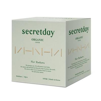 Válassz a Secretday for Nature egészségügyi betétek 4 típusa közül (Hosszú tisztasági betét 40 db / Közepes 14 db / Nagy 12 db / Szuperhosszú éjszakai 8 db)